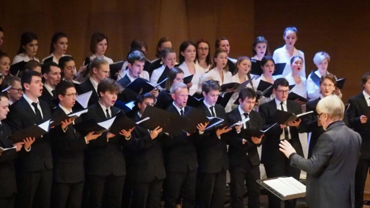 Những tiết học tại Nhạc viện Quốc gia Petrozavodsk