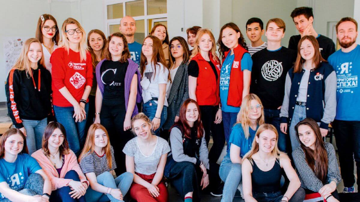 Trường Đại học bang Buryat luôn chào đón mọi sinh viên đến tham gia học tập