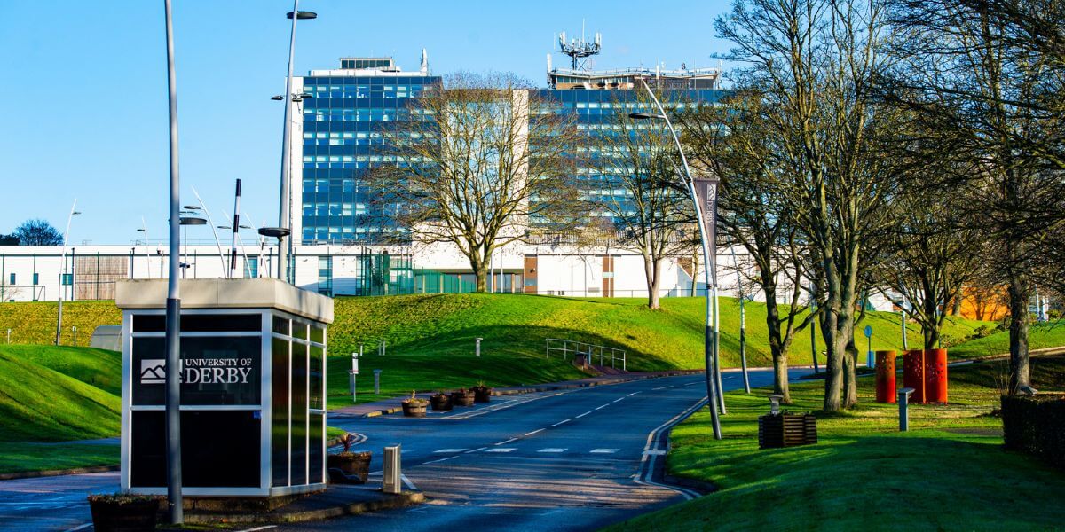 Trường Đại học Derby là ngôi trường có chất lượng đào tạo cao tại Anh