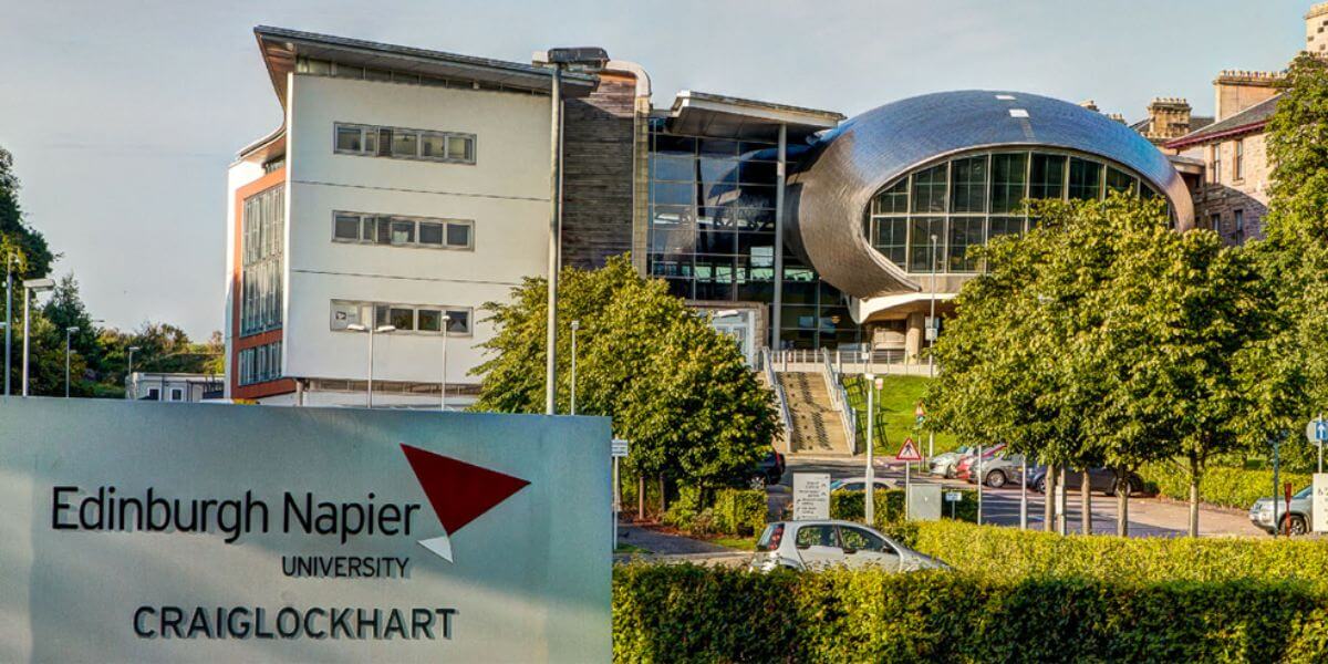 Hệ thống cơ sở vật chất hiện đại tại trường Đại học Edinburgh Napier