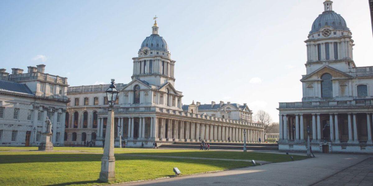 Khuôn viên cổ kính, xinh đẹp của trường Đại học Greenwich