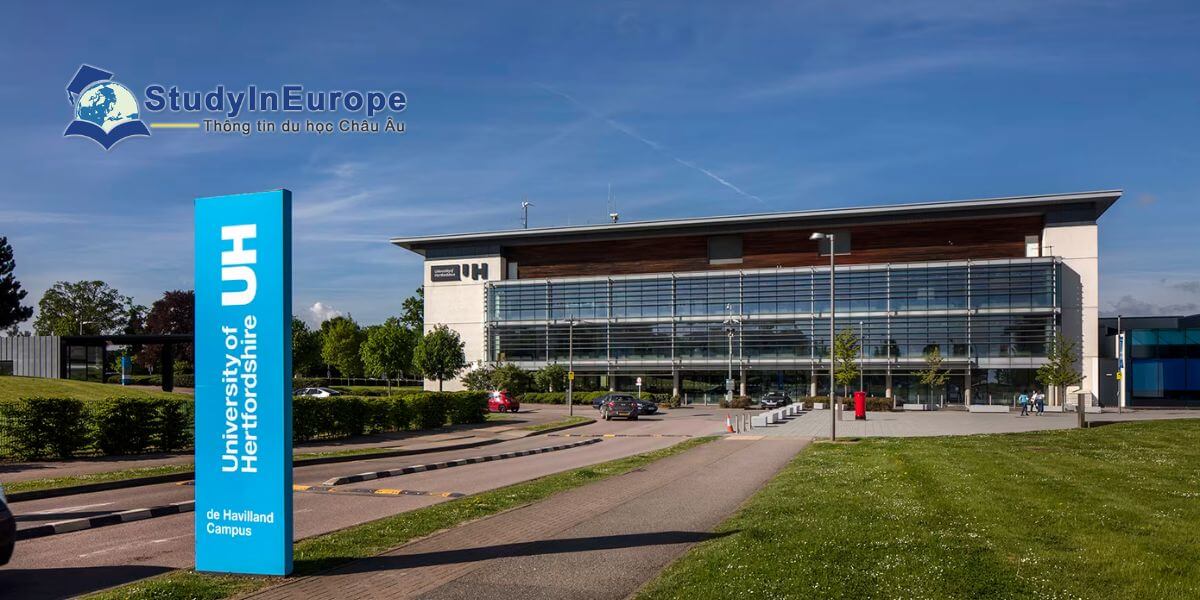 Trường Đại học Hertfordshire