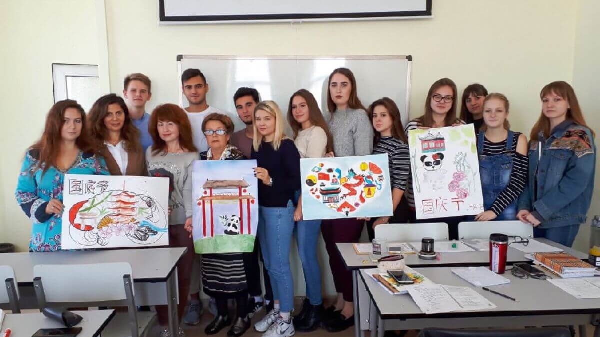 Trường Đại học Kinh tế Quốc gia Rostov luôn mang đến cho sinh viên nhiều hoạt động ngoại khóa thú vị