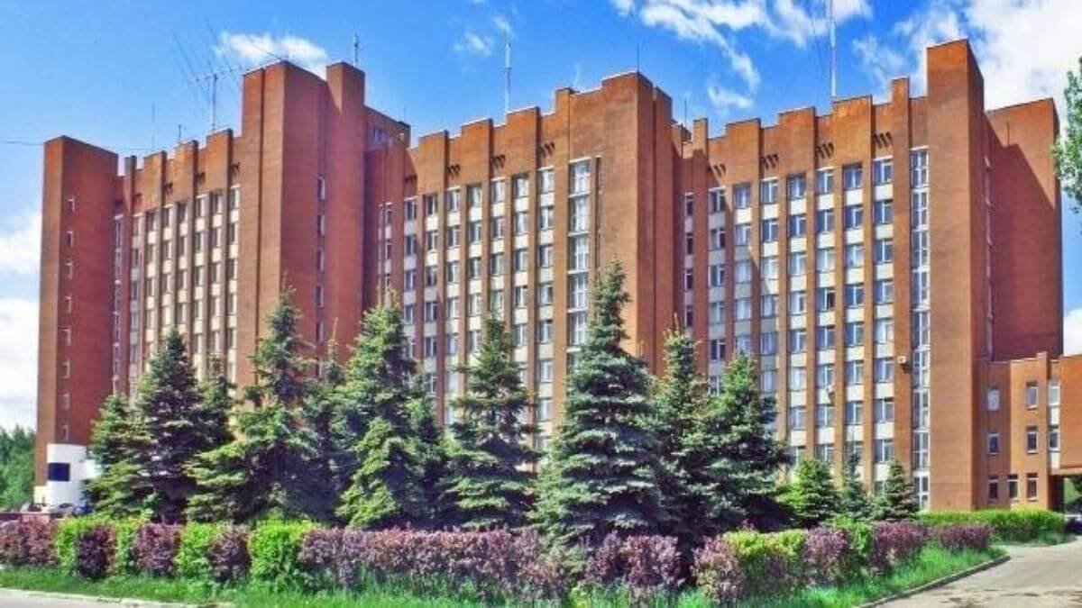 Trường Đại học Kỹ thuật Quốc gia Yaroslavl được xem là cơ sở giáo dục hàng đầu ở Nga