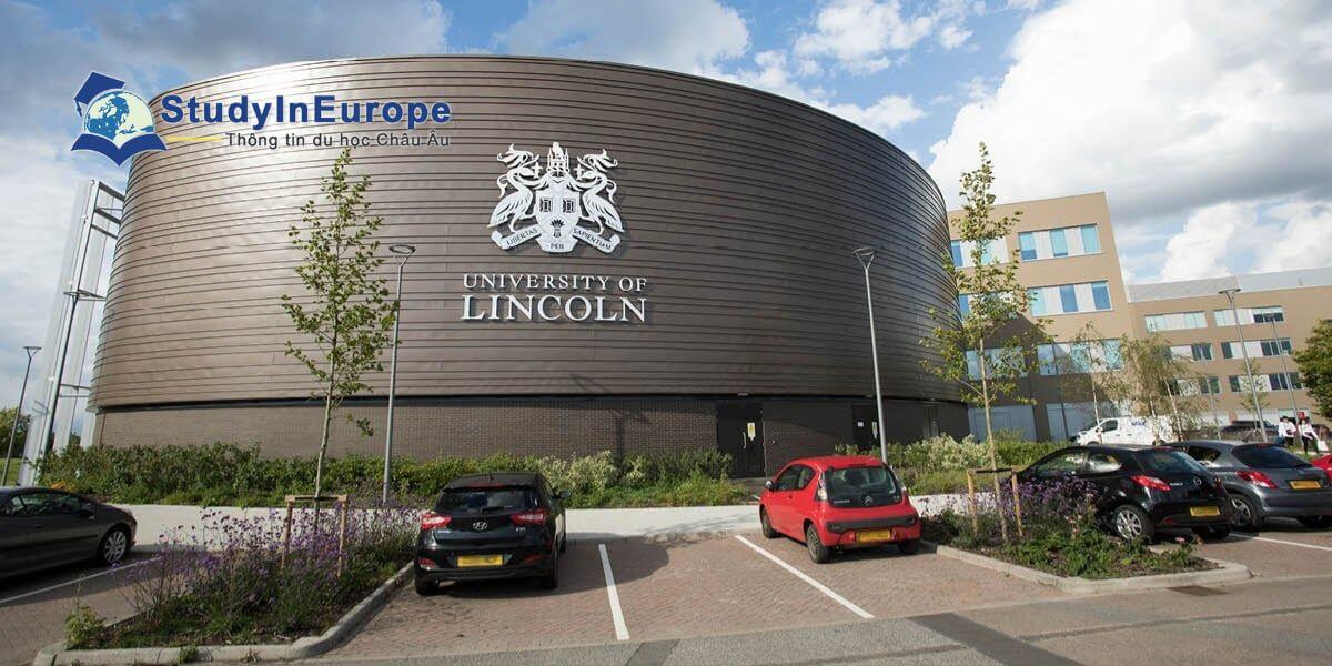 Review Trường Đại học Lincoln (University of Lincoln)