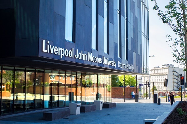 Hệ thống cơ sở vật chất hiện đại tại trường Đại học Liverpool John Moores