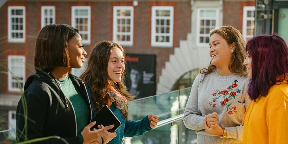 Môi trường học tập thân thiện tại trường Đại học Middlesex