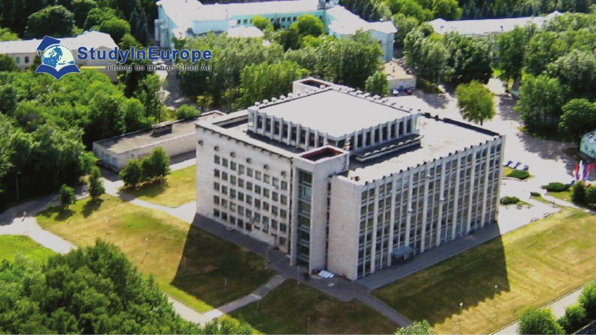 Review Trường Đại học Nhân văn hiện đại (Modern University for the Humanities)