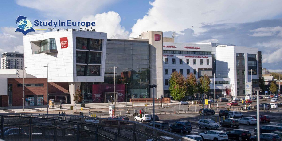 Review Trường Đại học South Wales (University of South Wales)