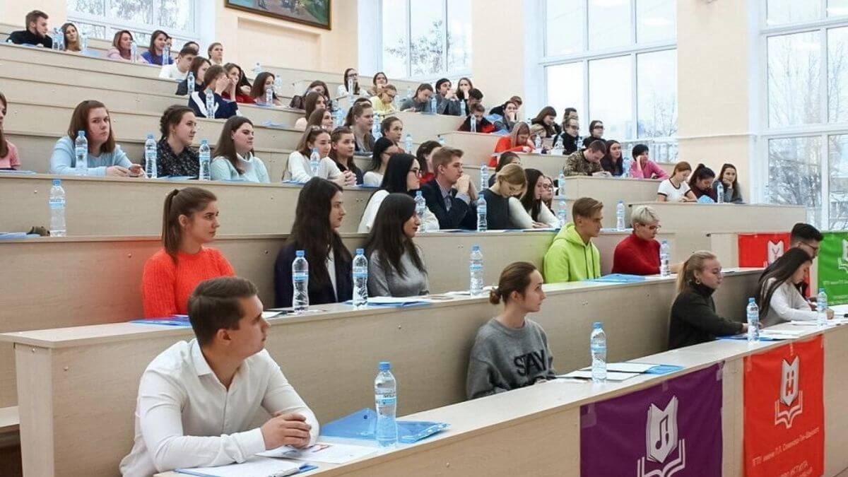 Trường Đại học Sư phạm Quốc gia Lipetsk luôn đồng hành cùng sinh viên trên con đường học tập và rèn luyện