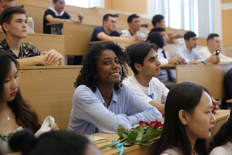 Trường Đại học Sư phạm Quốc gia Pskov luôn chào đón mọi sinh viên đến tham gia học tập