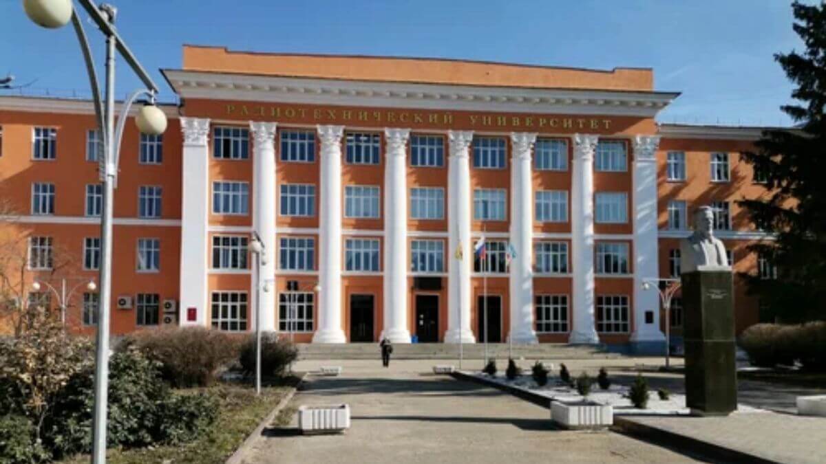 Trường Đại học vô tuyến điện tử Ryazan hứa hẹn sẽ mang đến cho sinh viên nhiều trải nghiệm học tập đáng nhớ