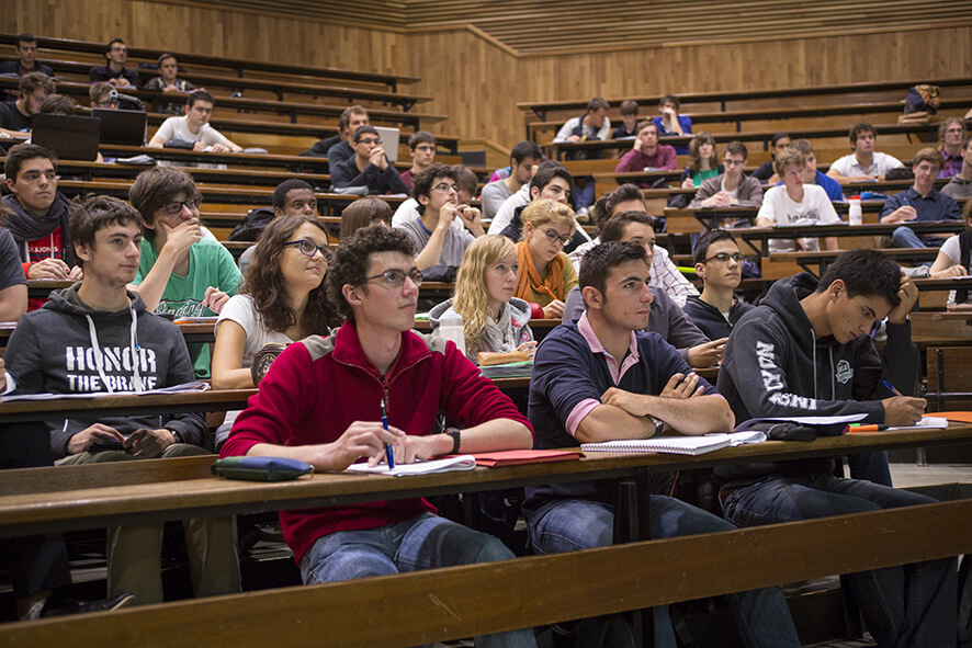 Sinh viên luôn tích cực học tập khi đến với Học viện Khoa học Ứng dụng Quốc gia Lyon