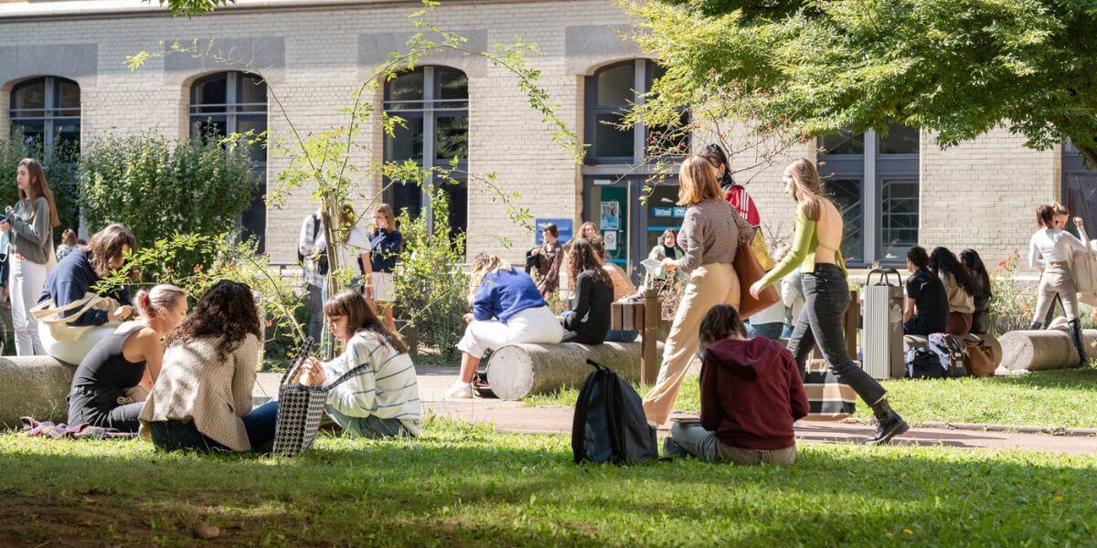 Môi trường học tập thân thiện tại trường Đại học Jean Moulin Lyon 3