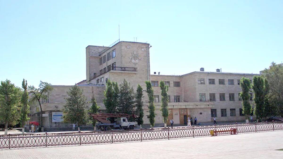 Trường Đại học bang Kalmyk nổi tiếng với hệ thống các chương trình đào tạo chất lượng tại Nga