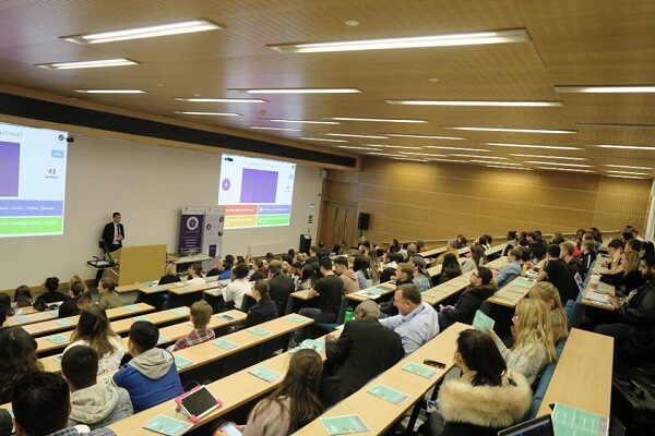 Trường Đại học Cao đẳng Birmingham luôn mang đến cho sinh viên những giờ học hữu ích