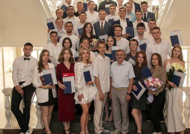 Trường Đại học Giao thông vận tải Omsk sẽ mang đến cho sinh viên nhiều trải nghiệm học tập đáng nhớ