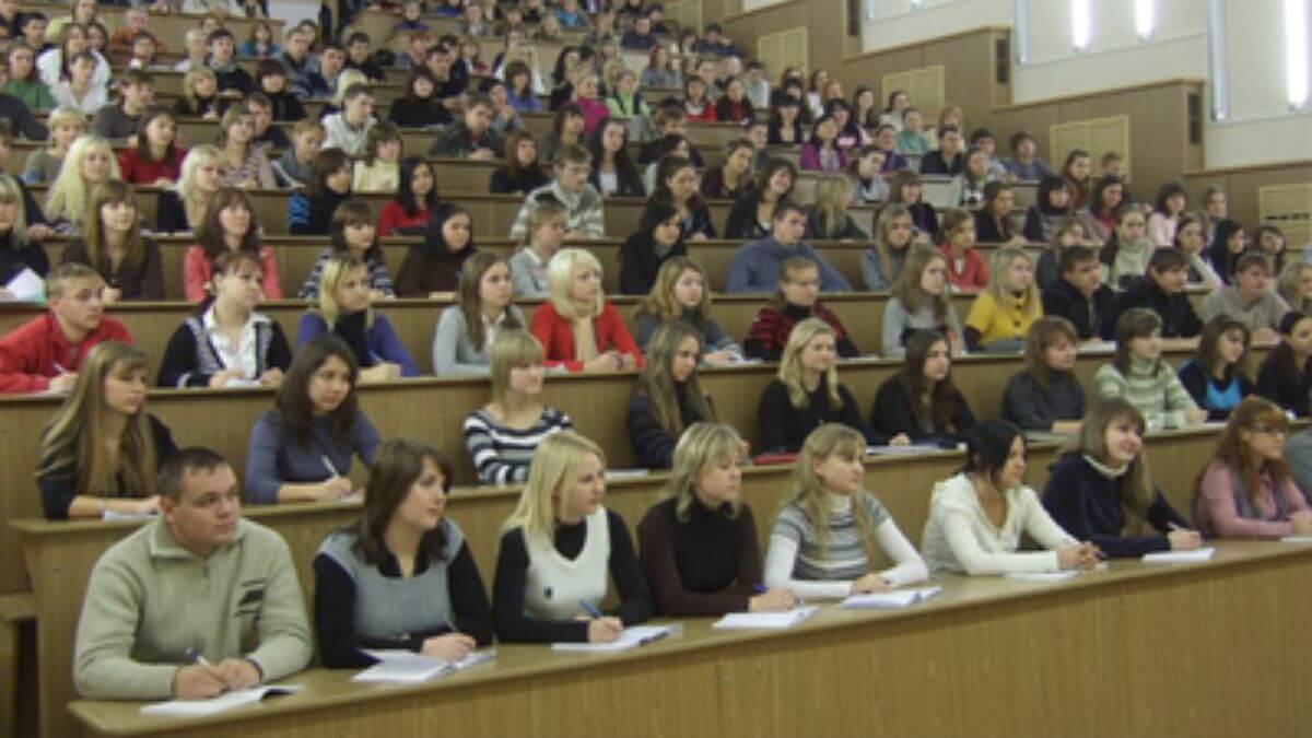 Trường Đại học Y khoa Nghiên cứu Privolzhsky đã thu hút nhiều sinh viên đến học tập và nghiên cứu