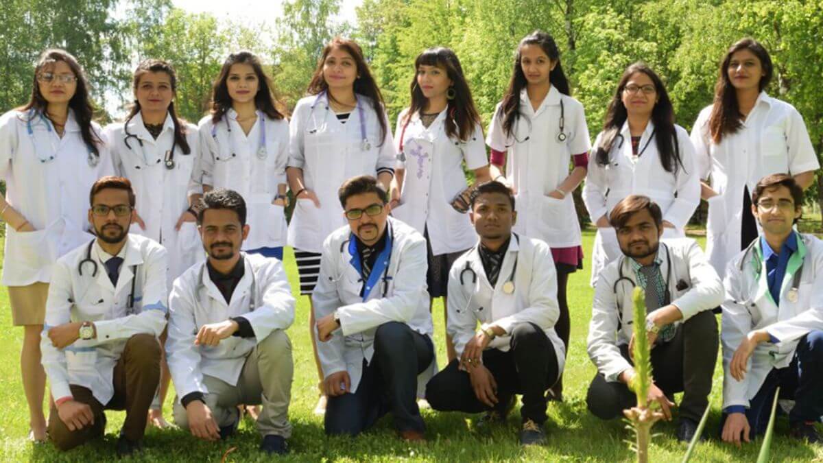 Trường Đại học Y khoa Tver luôn chào đón mọi sinh viên đến tham gia học tập