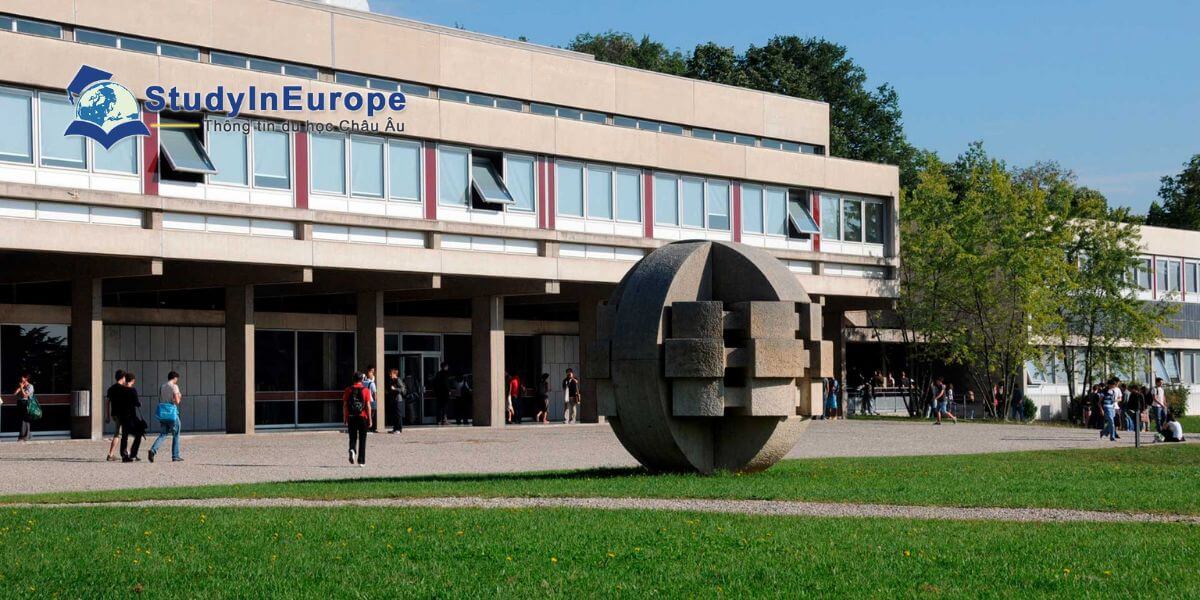 Review Trường Kỹ sư Trung ương Lyon (École Centrale de Lyon)