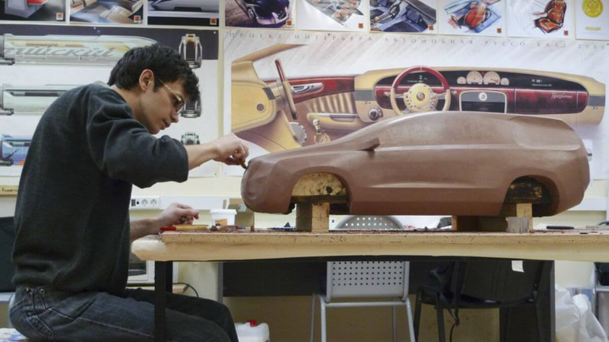 Những chương trình học tập gắn với thực tiễn tại Học viện Nghệ thuật và Công nghiệp Moscow Stroganov