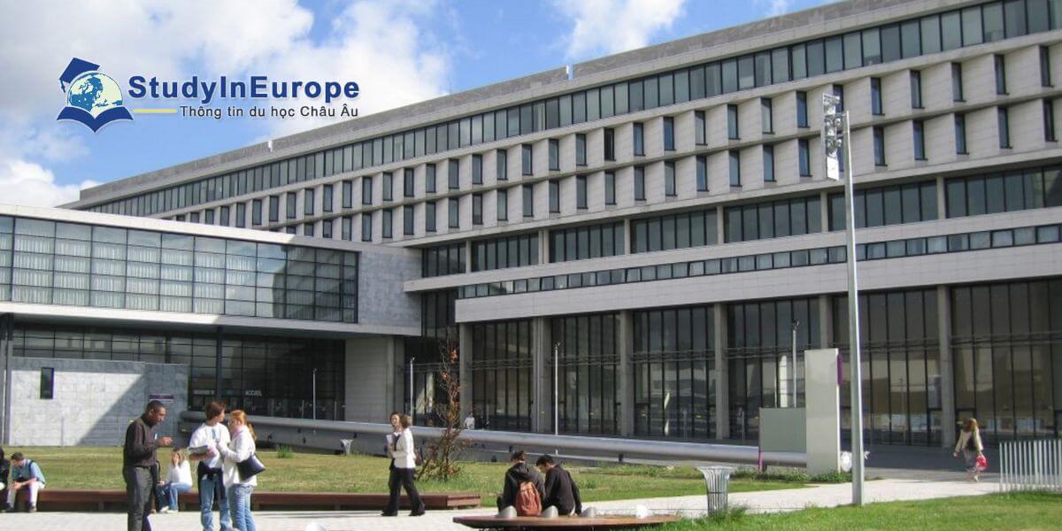 Review Trường Đại học CY Cergy Paris (CY Cergy Paris Université)