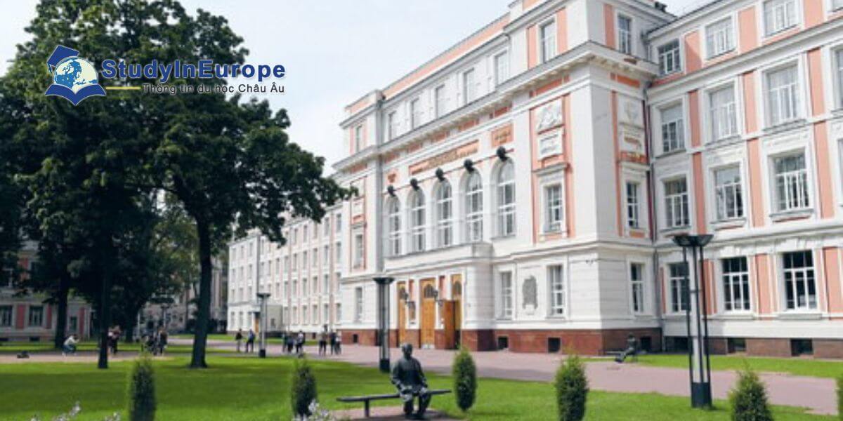 Review Trường Đại học Giao thông Vận tải Nga (Russian University of Transport)