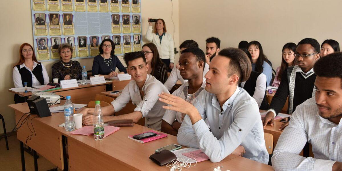 Môi trường học tập năng động tại trường Đại học Nhân văn Quốc gia Vladimir