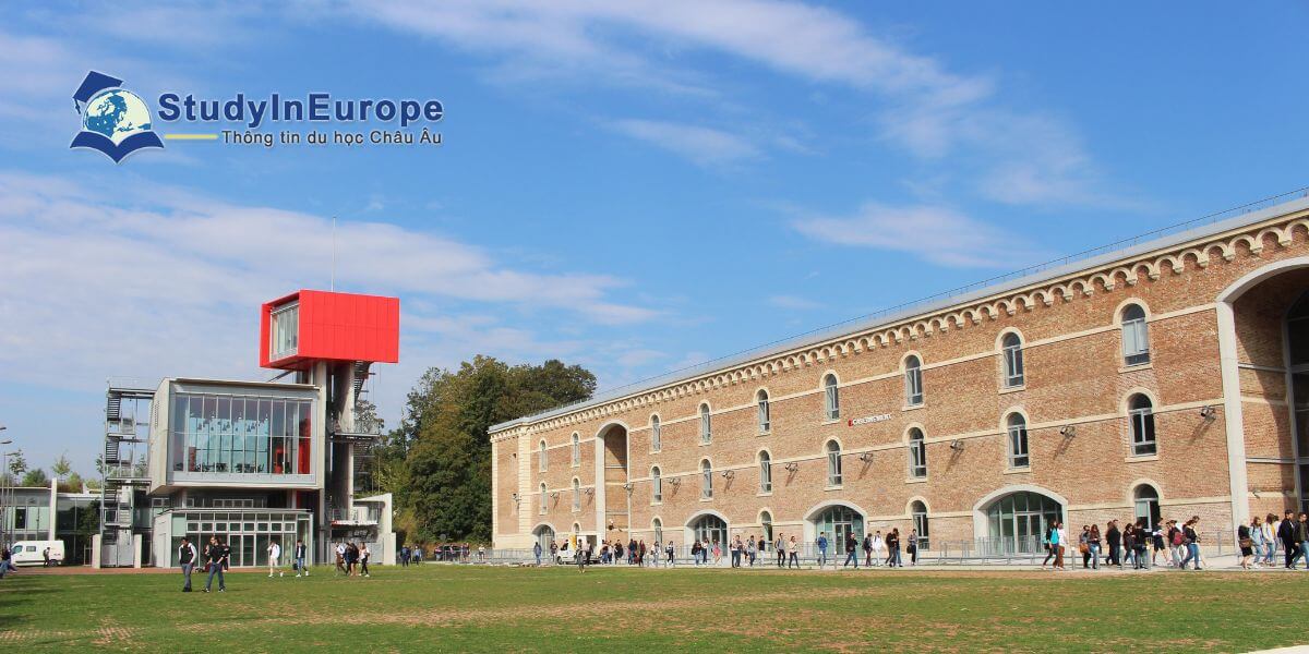 Review Trường Đại học Picardie Jules Verne (Université de Picardie Jules Verne)