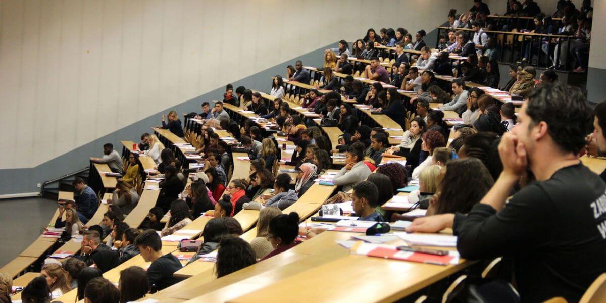 Bầu không khí học tập tích cực tại trường Đại học Sorbonne Paris Nord