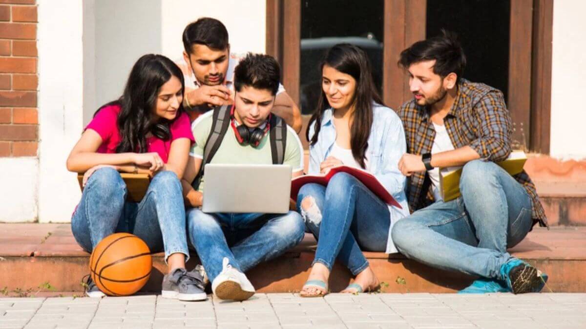 Môi trường học tập thân thiện tại trường Đại học Thể dục Thể thao Ural