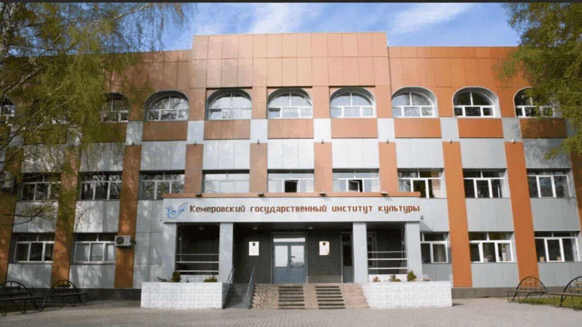 Trường Đại học Văn hóa và Nghệ thuật Kemerovo luôn mang đến cho sinh viên những trải nghiệm học tập đáng nhớ