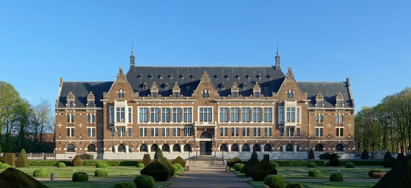 Trường Đại học Artois nổi tiếng với những chương trình đào tạo đa dạng