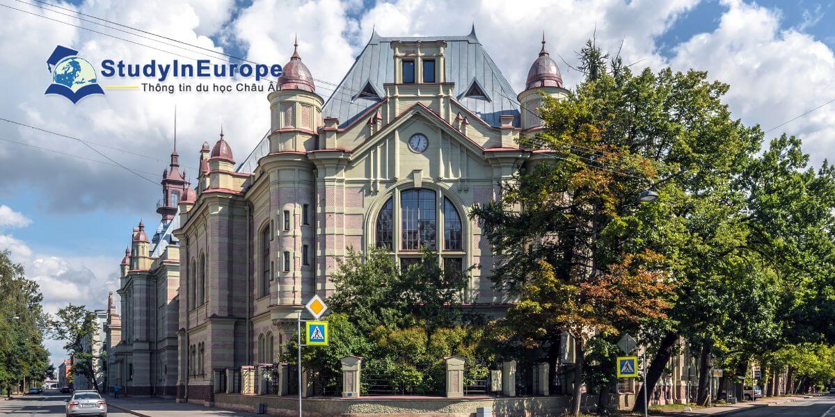 Review Trường Đại học Kỹ thuật Điện Quốc gia Saint Petersburg (Saint Petersburg State Electrotechnical University)