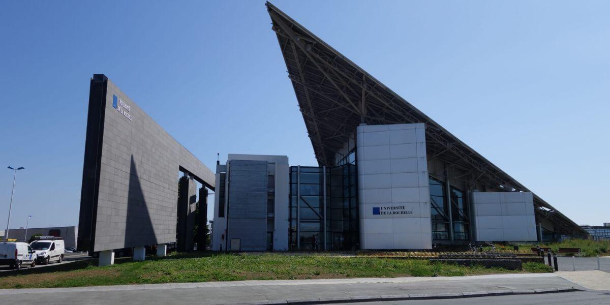 Trường Đại học La Rochelle là ngôi trường có chất lượng đào tạo cao tại Pháp