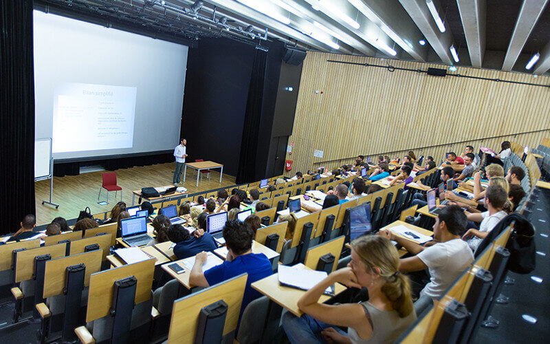 Môi trường học tập tích cực và năng động tại trường Đại học Toulon