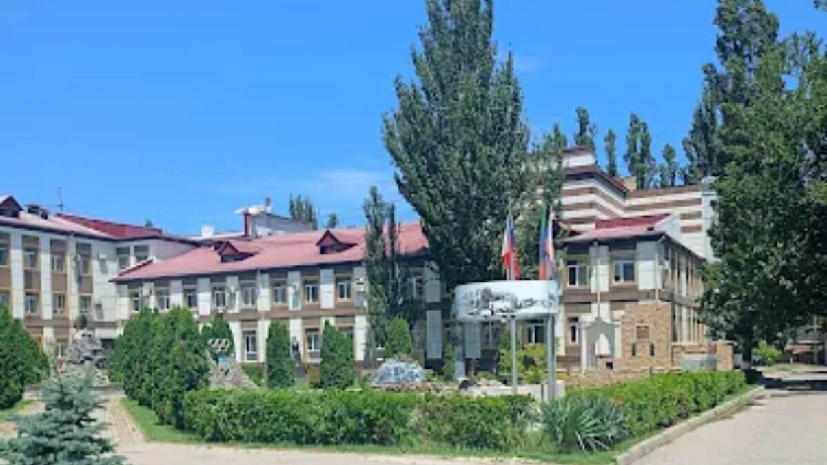 Trường Đại học Sư phạm Dagestan là ngôi trường nổi tiếng tại Nga