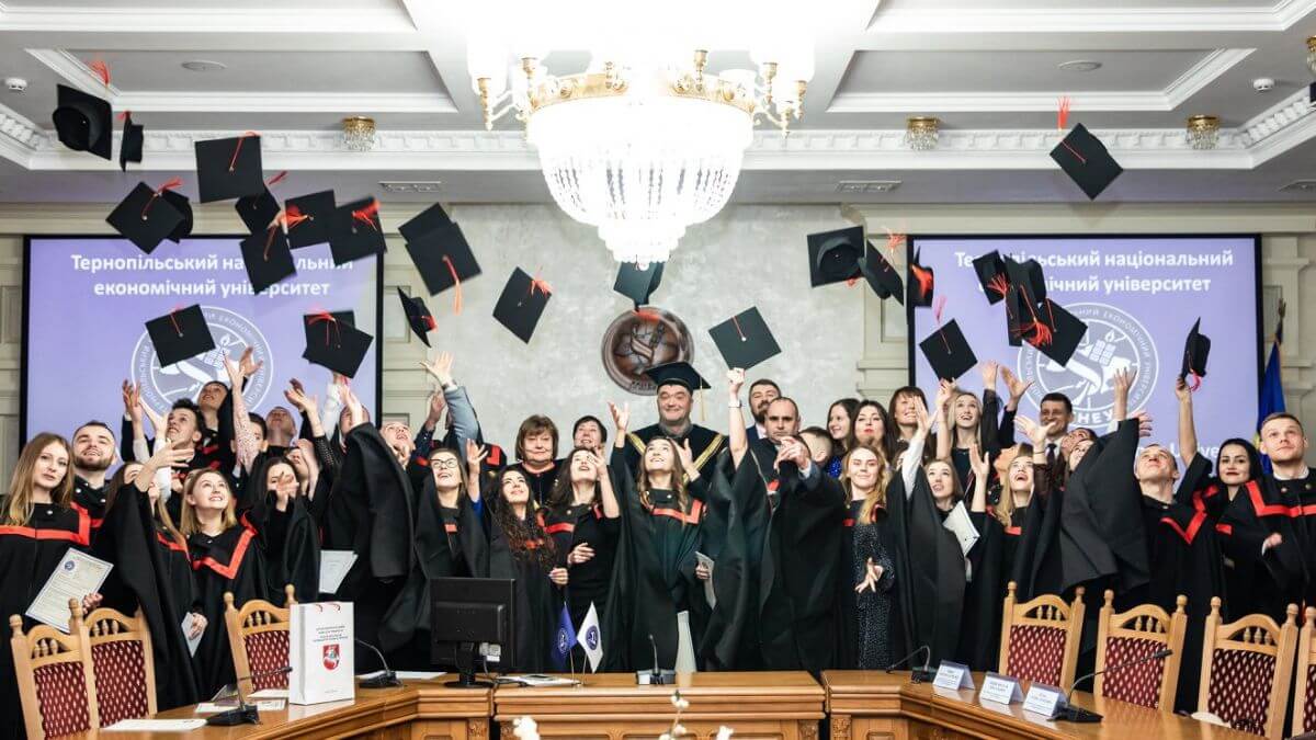 Trường Đại học Quốc gia Tây Ukraina sẽ mang đến cho sinh viên những trải nghiệm học tập đáng nhớ