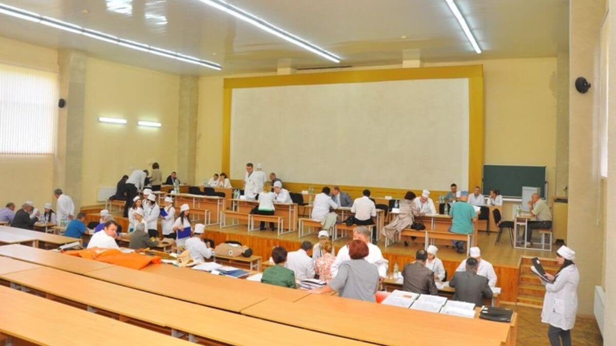Trường Đại học Y khoa bang Bukovinian luôn mang đến cho sinh viên những cơ hội học tập và rèn luyện đáng quý