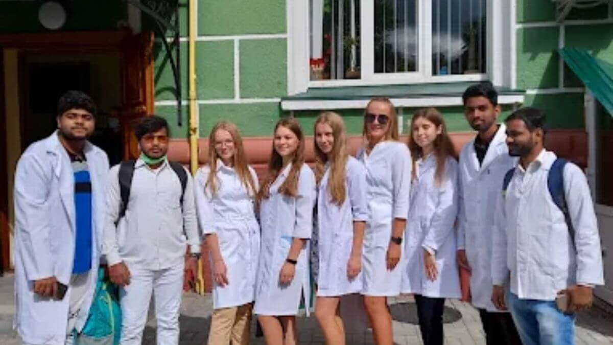 Trường Đại học Y khoa Quốc gia I Horbachevsky Ternopil luôn chào đón mọi sinh viên đến tham gia học tập