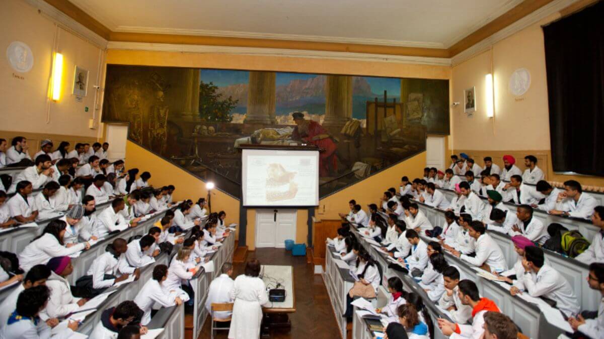 Môi trường học tập tích cực tại trường Đại học Y khoa Quốc gia Kharkiv