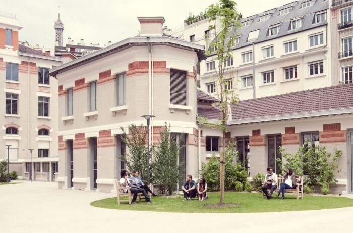 Khuôn viên rộng lớn của trường Kỹ sư Trung ương Điện tử Paris