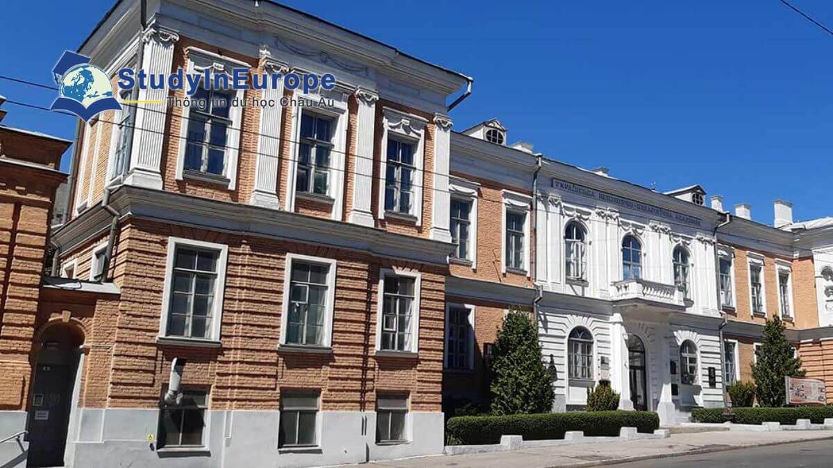 Review Học viện Kỹ thuật và Sư phạm Ukraina (Ukrainian Engineering and Pedagogical Academy)