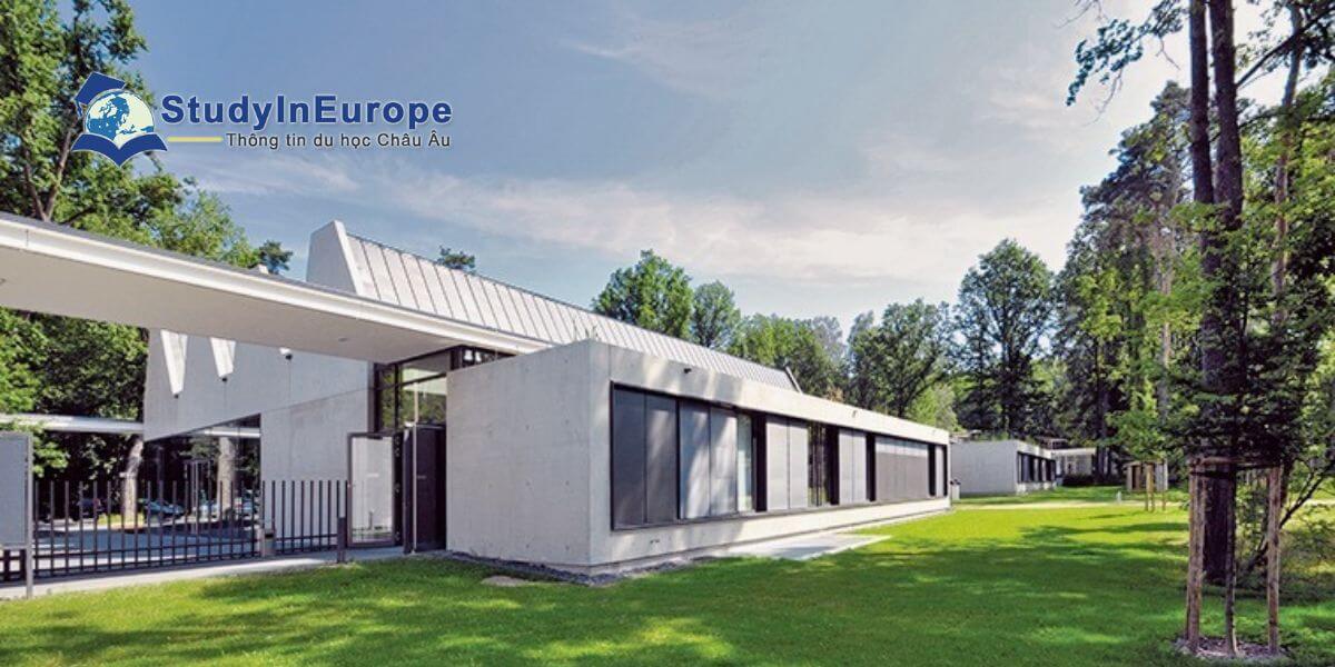 Review Học viện Mỹ thuật Nuremberg (Akademie der Bildenden Künste Nürnberg)