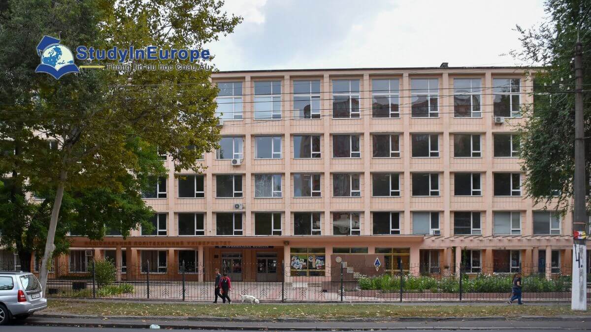 Review Trường Đại học Bách khoa Quốc gia Odessa (Odessa National Polytechnic University)
