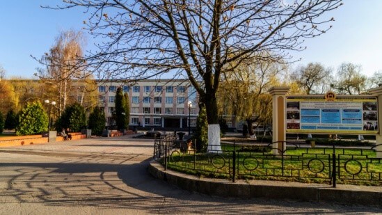 Khuôn viên của trường Đại học Công nghệ Zhytomyr