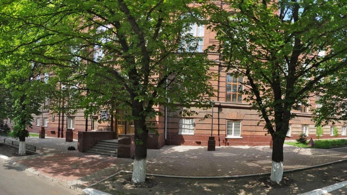 Khuôn viên của trường Đại học Mariupol