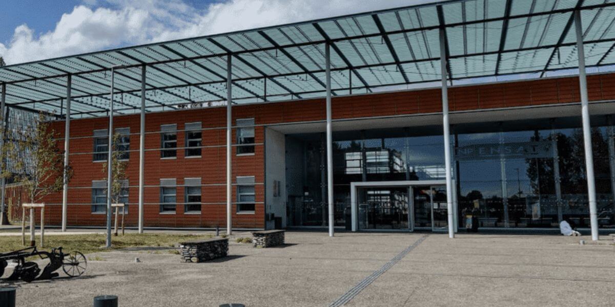 Hệ thống cơ sở vật chất của trường Đại học Nông nghiệp Quốc gia Toulouse