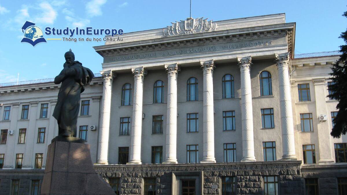 Review Trường Đại học Quốc gia Lesya Ukrainka Volyn (Lesya Ukrainka Volyn National University)
