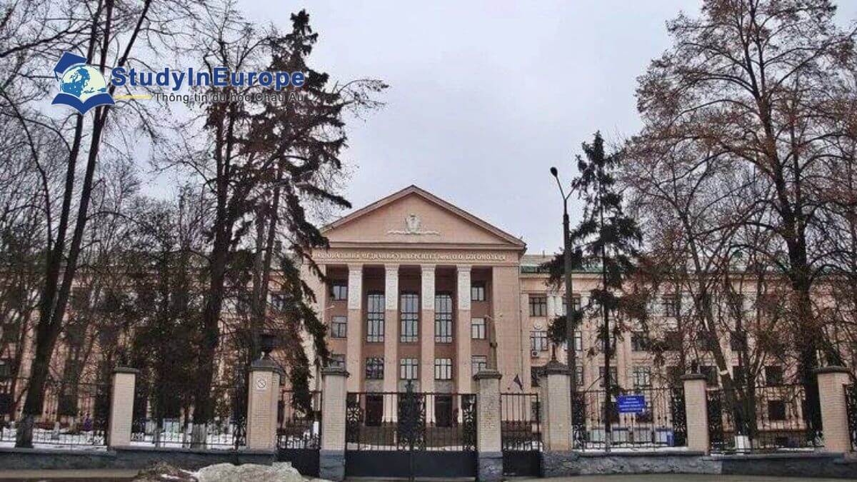 Review Trường Đại học Y khoa Quốc gia Bogomolets (Bogomolets National Medical University)